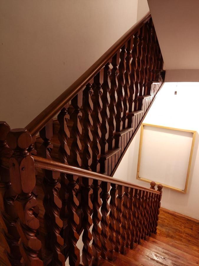Moonlight Hostel Пристина Екстериор снимка